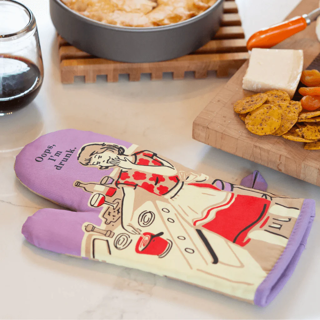 Blue Q Oven Mitt - Oops I’m Drunk - Image 4