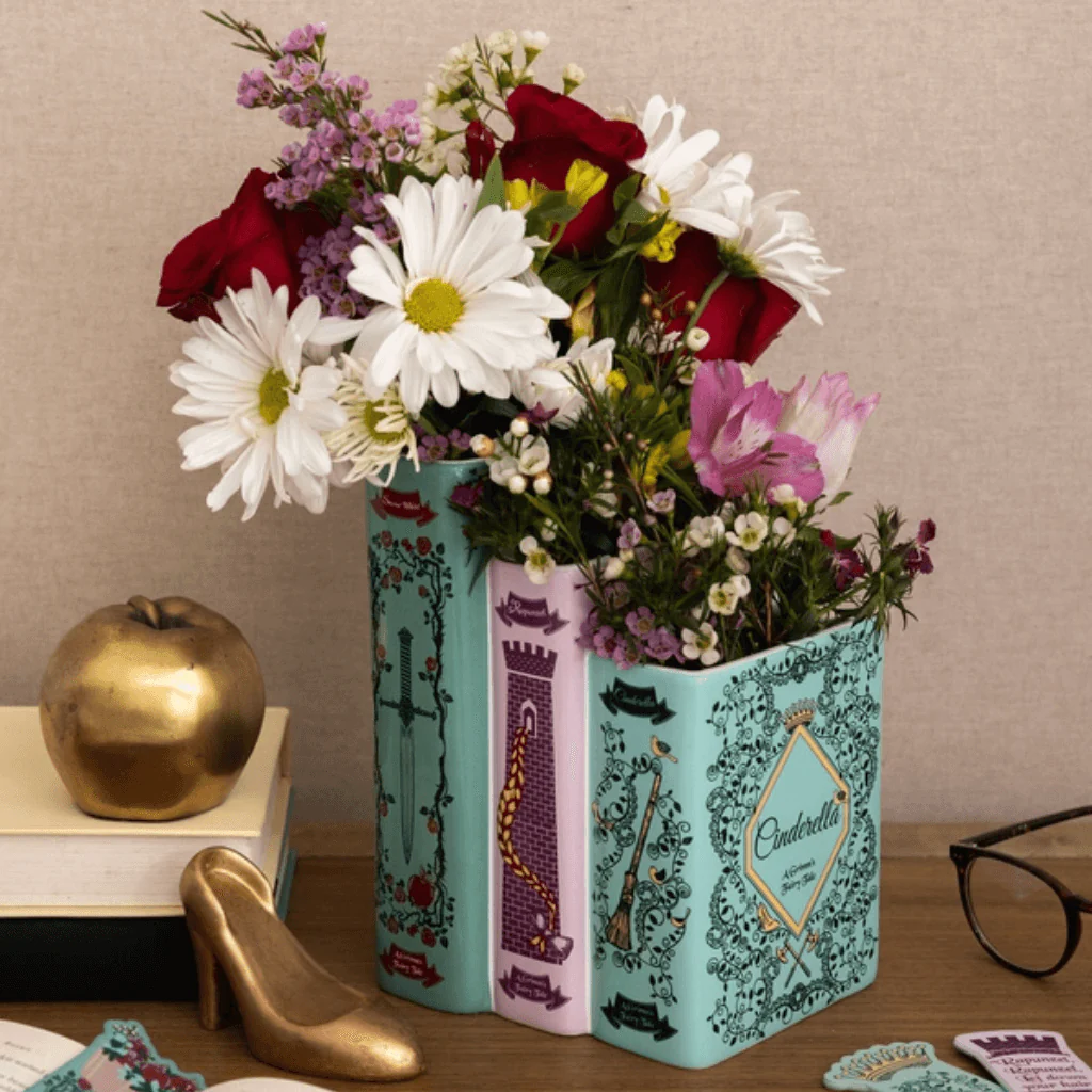 Grimm’s Fairy‑Tale Ceramic Book Vase – Snow White, Rapunzel & Cinderella - Image 5