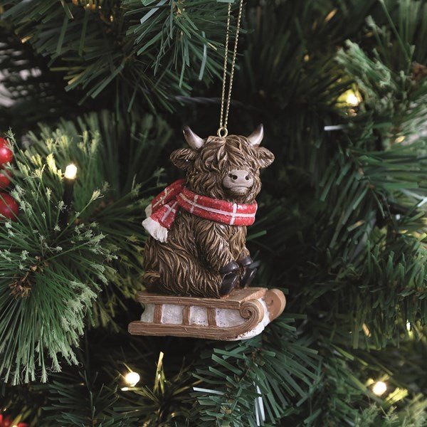 Highland Cow Sledge Christmas Tree Decoration β 9cm - Image 2