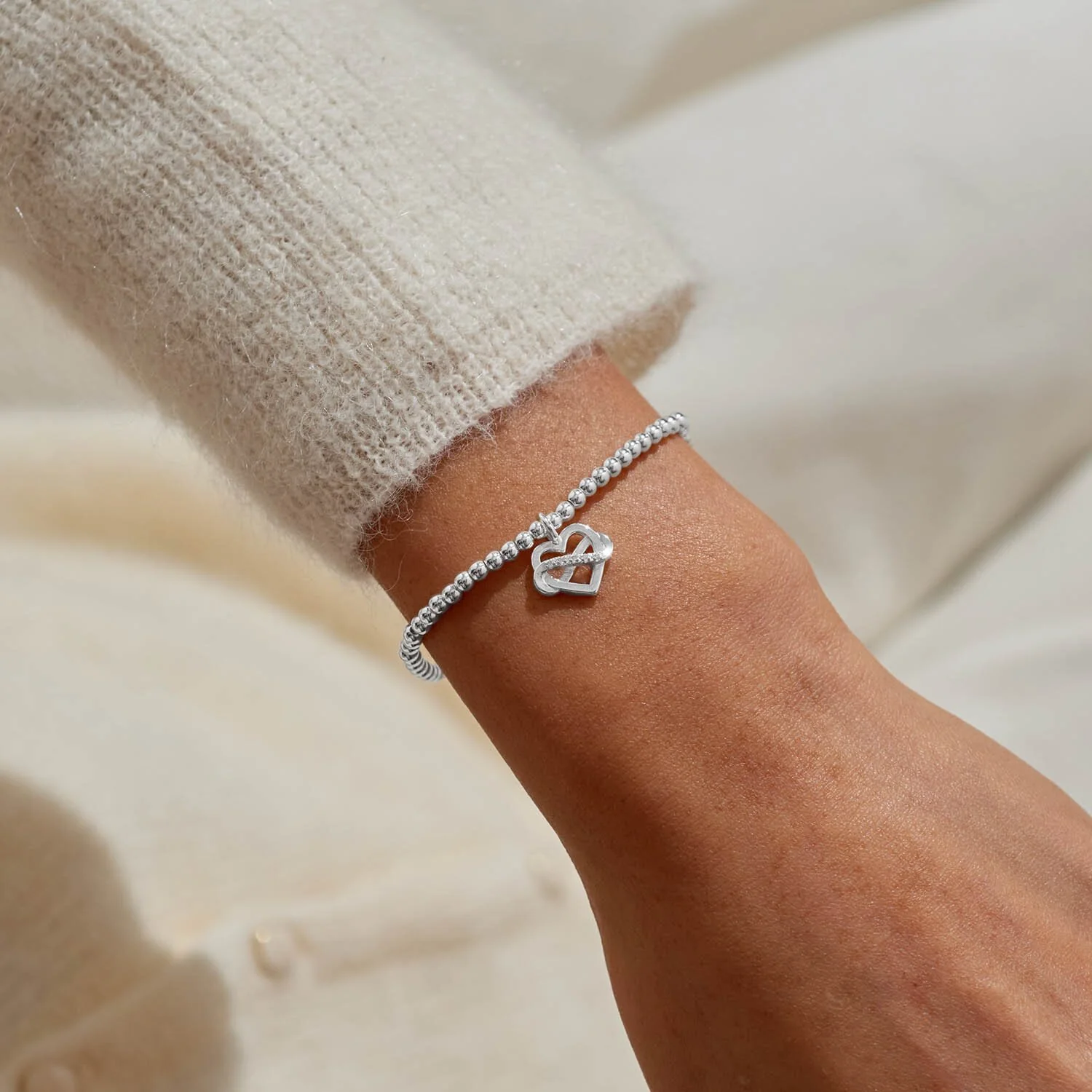Joma Jewellery - A Little 'Family Is A Gift That Lasts Forever' Bracelet - Image 4