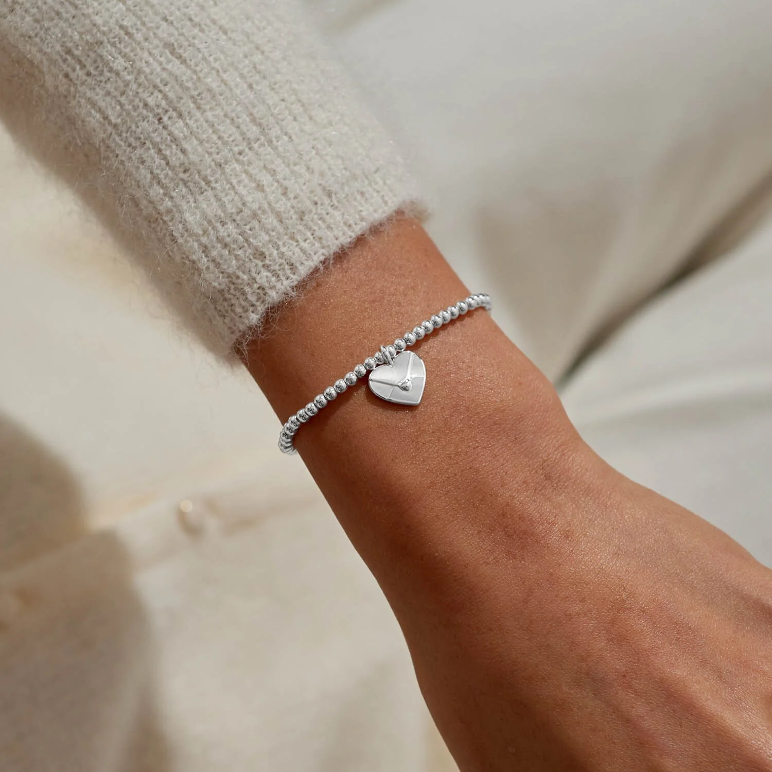 Joma Jewellery - A Little 'Sending Love' Bracelet - Image 4