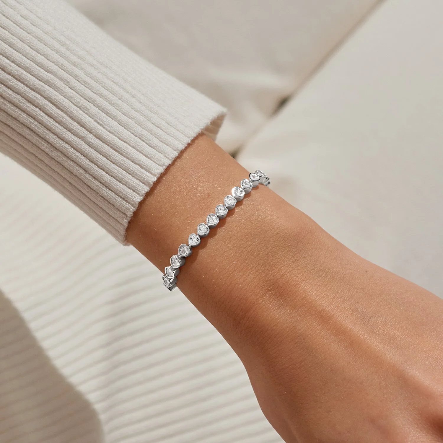 Joma Jewellery - Bracelet Bar Heart Cubic Zirconia Tennis Bracelet - Image 3