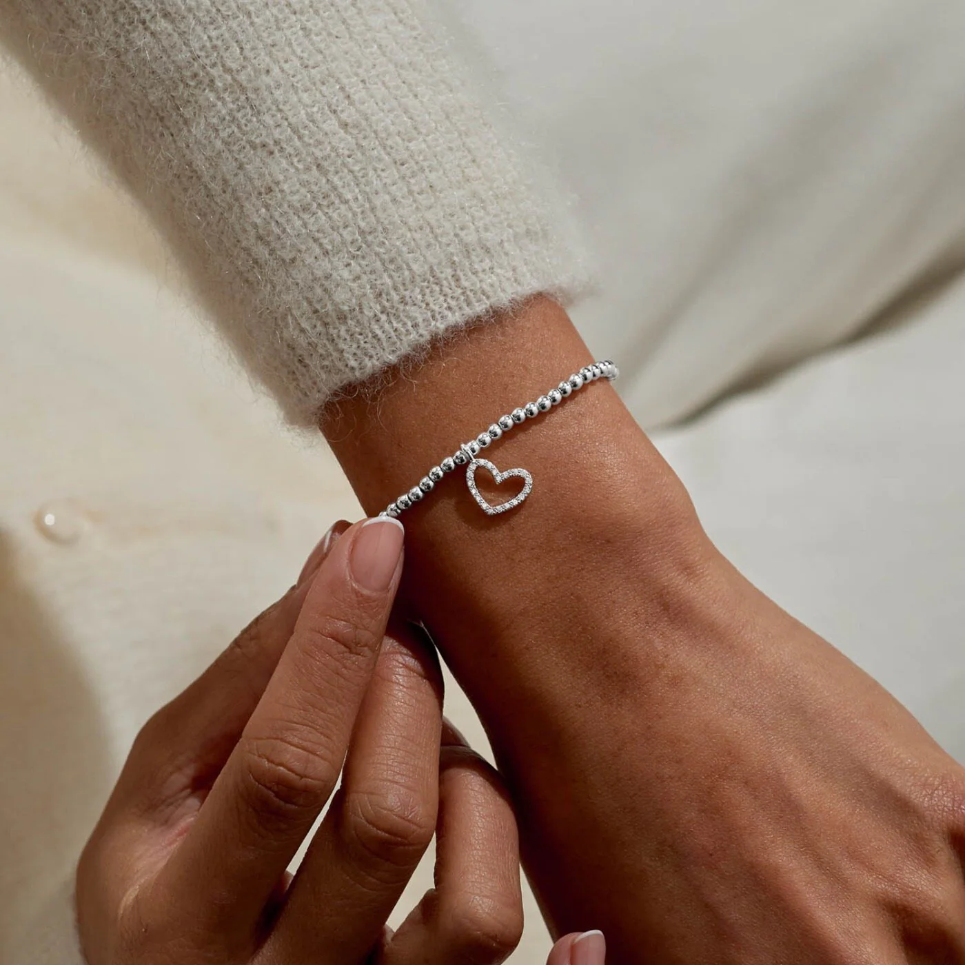 Joma Jewellery - Christmas A Little 'Merry Christmas Super Sister' Bracelet - Image 4