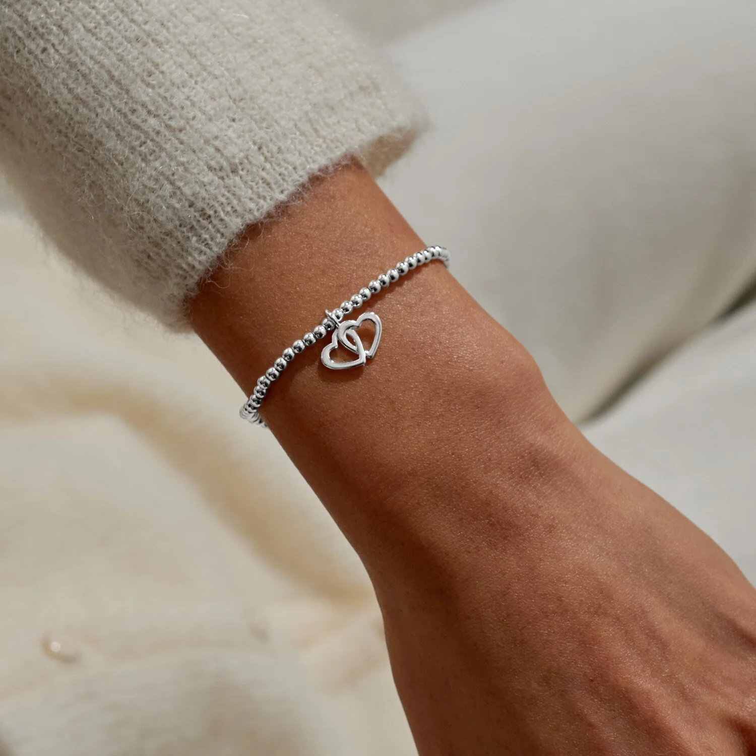Joma Jewellery - Christmas Cracker 'Merry Christmas Fabulous Friend' Bracelet - Image 4