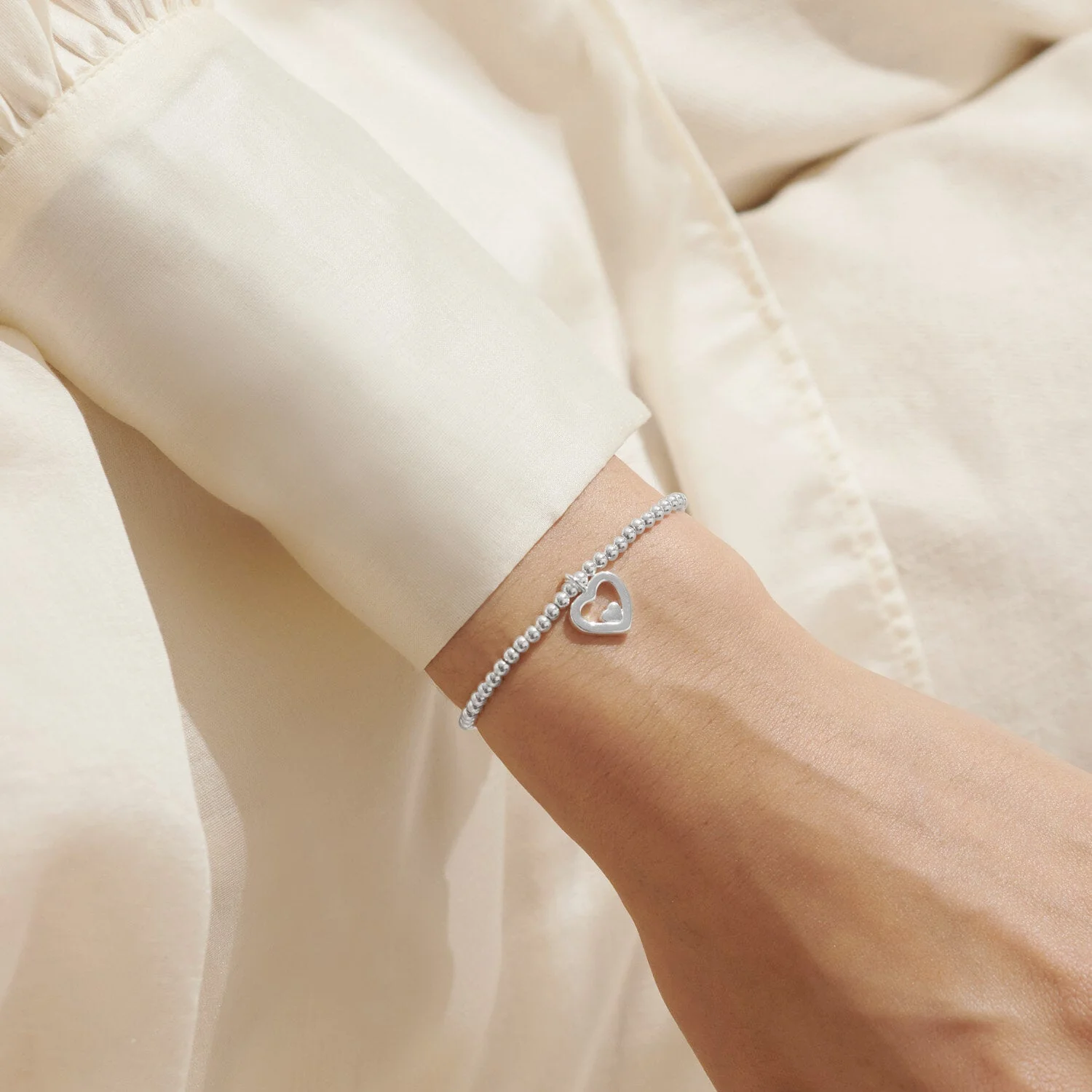 Joma Jewellery - Mother's Day From The Heart 'Love You Mum' Bracelet - Image 4