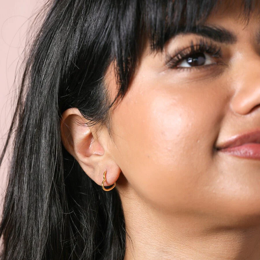 Lisa Angel Heart-Shaped Closed Hoop Earrings – Gold - Image 3