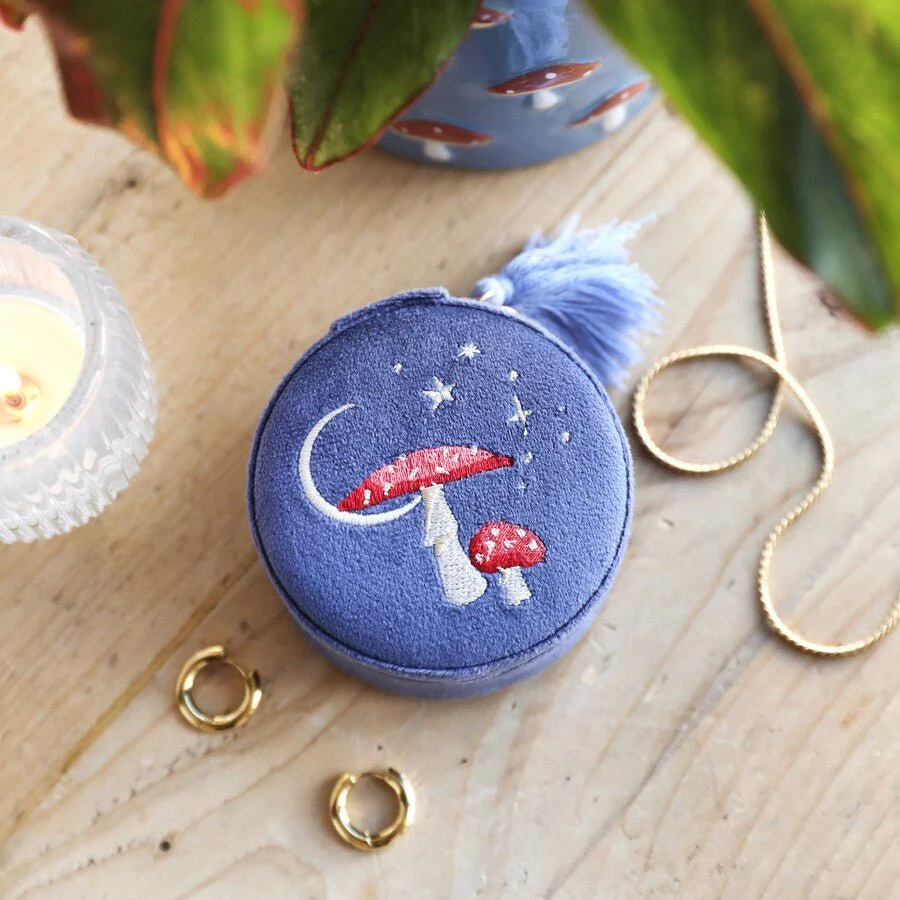 Lisa Angel Moonrise Mini Round Velvet Travel Jewellery Case in Blue - Image 4