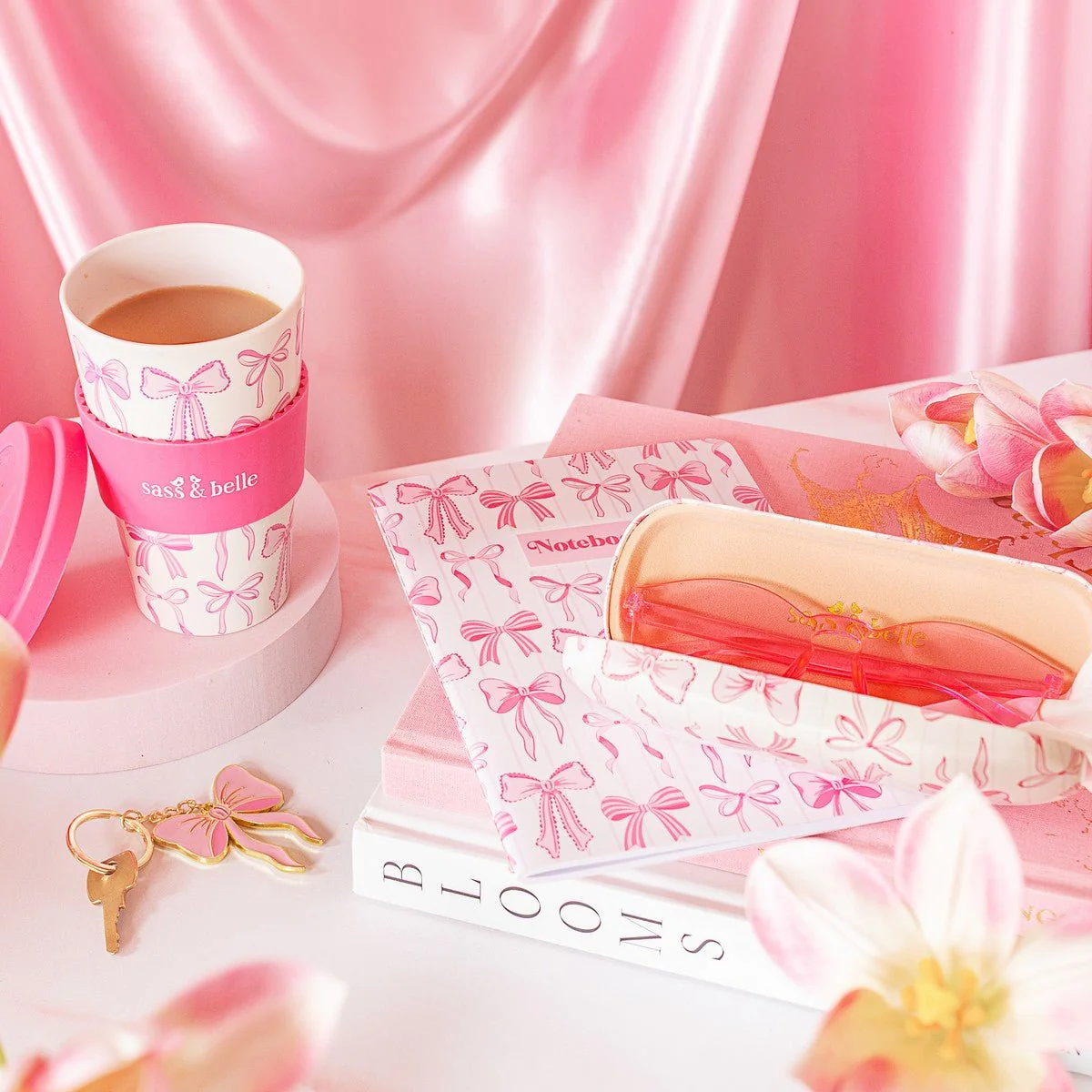 Sass & Belle Bow Travel Coffee Cup - Image 4
