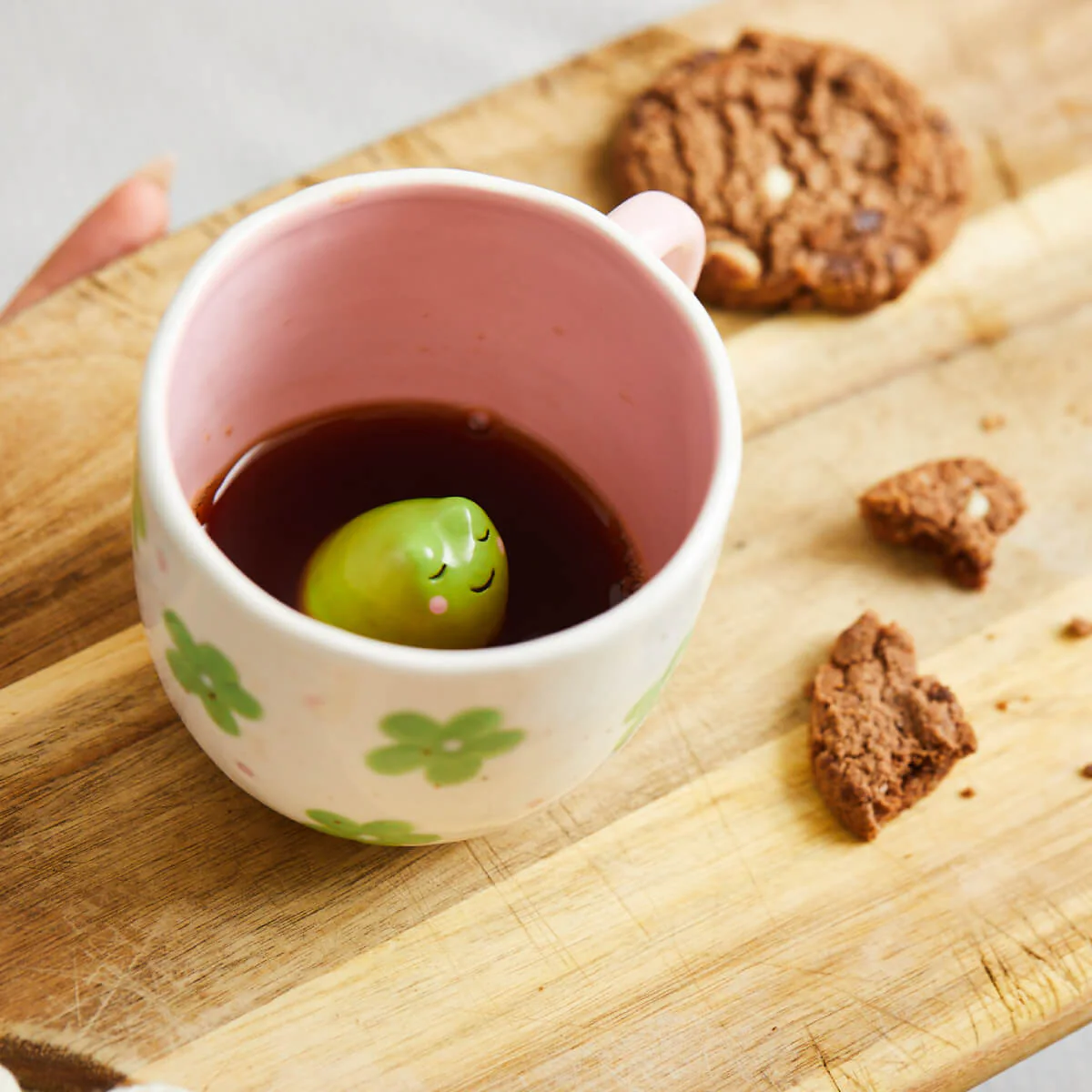 Sass and Belle Surprise Hidden Frog Mug - Image 3