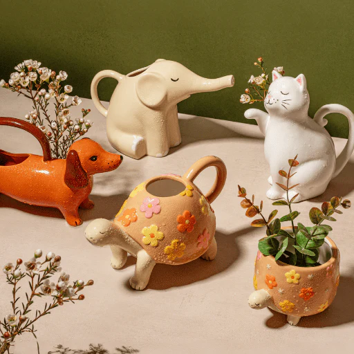 Sass and Belle Sausage Dog Watering Can - Image 2