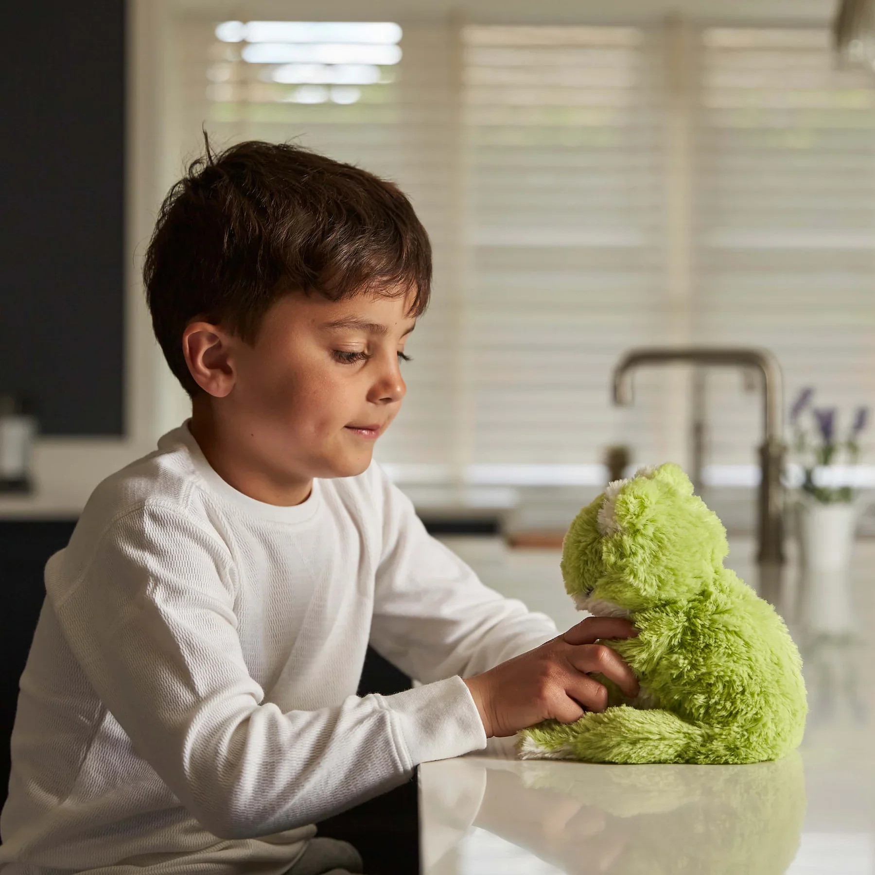 Warmies Junior Frog Microwavable Plush - Image 6
