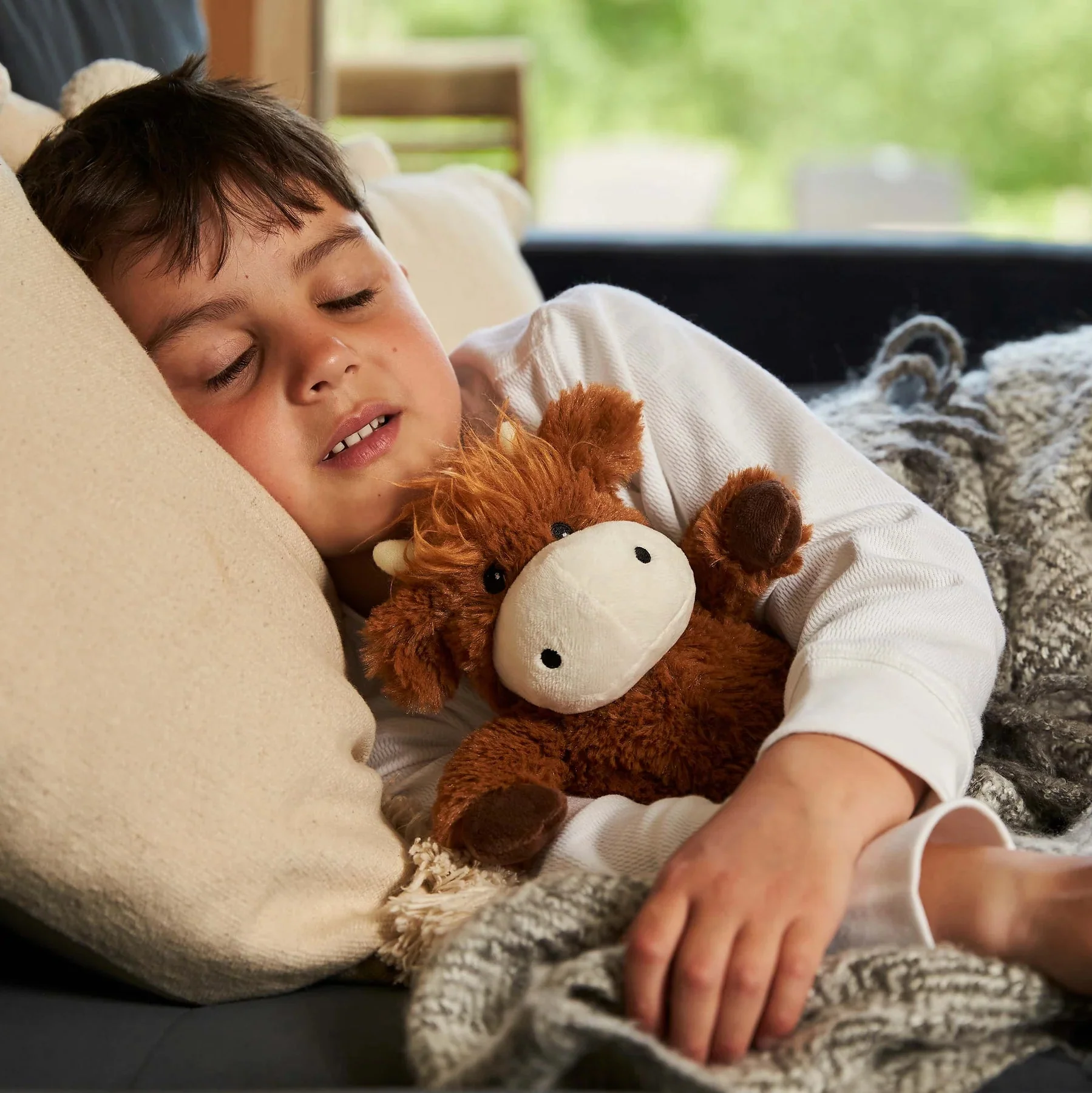 Warmies Junior Highland Cow Microwavable Plush - Image 7