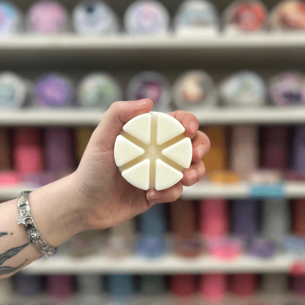 White Dove Segment Wax Melt - Image 3
