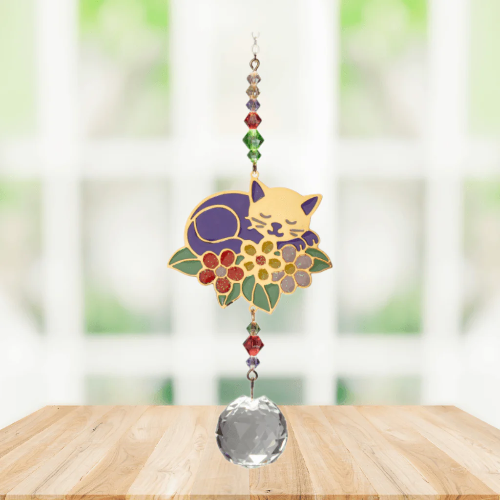 Wild Things Crystal Dreams Cat on Leaf Multicolour Crystal Suncatcher - Image 2