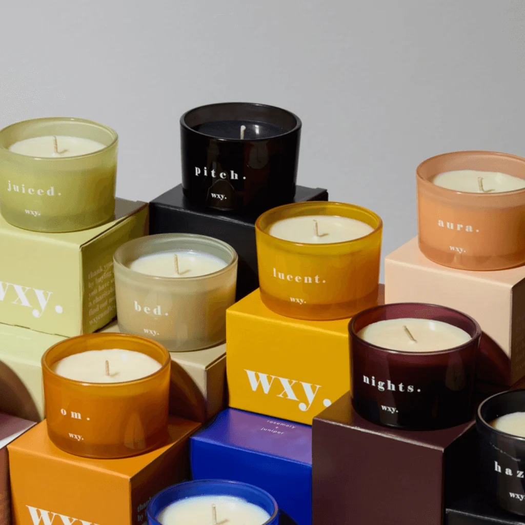 WXY Aura 3oz Candle – White Woods & Amber - Image 4