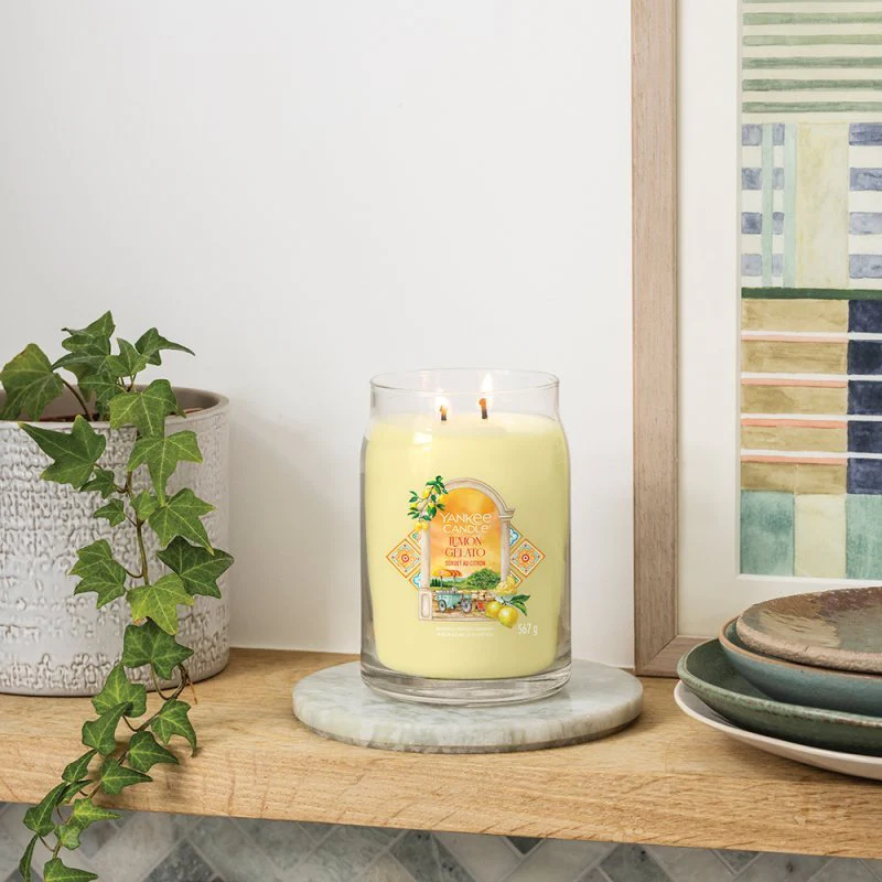 Yankee Candle Signature Large Jar Candle - Lemon Gelato - Image 2