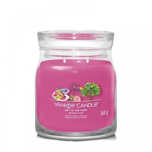 Yankee Candle Signature Medium Jar Candle - Art In The Park